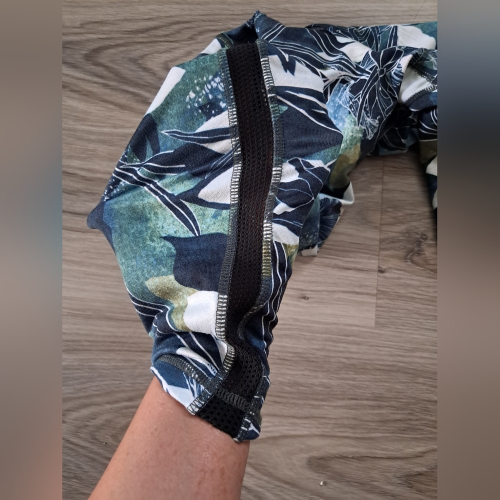 Athleta floral athletic leggings small like new blue green tropical Hawaiian - Picture 3 of 5